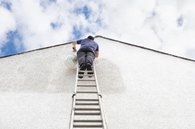 Peinture extérieure à Montreuil-le-Gast — façades et ravalement